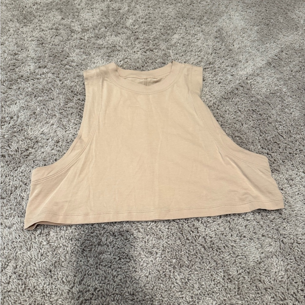 Women’s Lululemon Tan Muscle Cropped Tank, Size 6/M